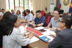 Mariano Marcos State University (MMSU) and the Philippine Fiber Industry Development Authority (PhilFIDA) conducted a meeting, June 5, to discuss land utilization inside the campus property.